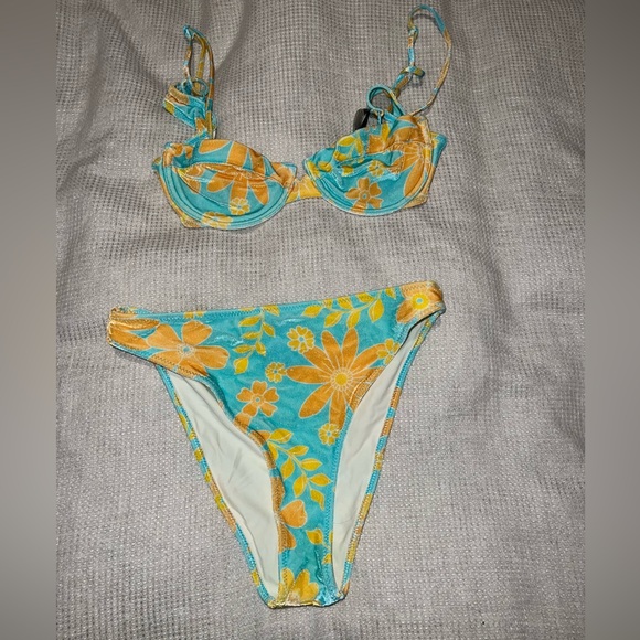 Triangl bikini - Picture 2 of 3